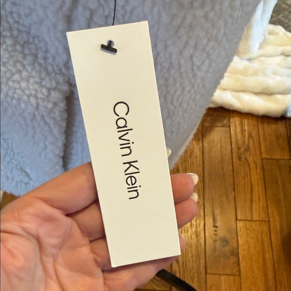 Calvin Klein Off-White full zip vest - Picture 8 of 8